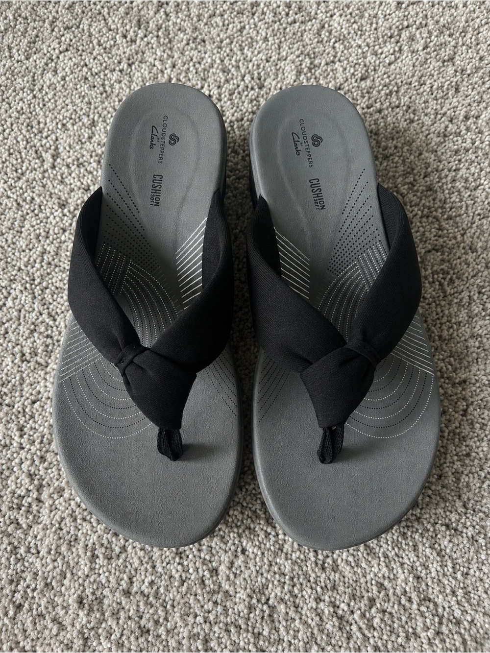 Clarks Cloudsteppers Women's Black Sandals - Size 8 - Picture 2 of 7